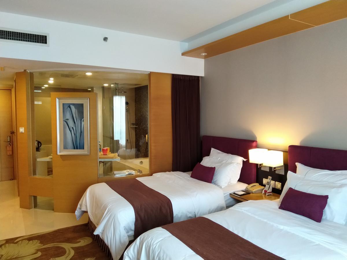 Yuyao Yonghegong Hotel Exterior photo